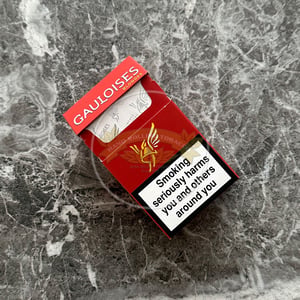 Gauloises Blondes Red